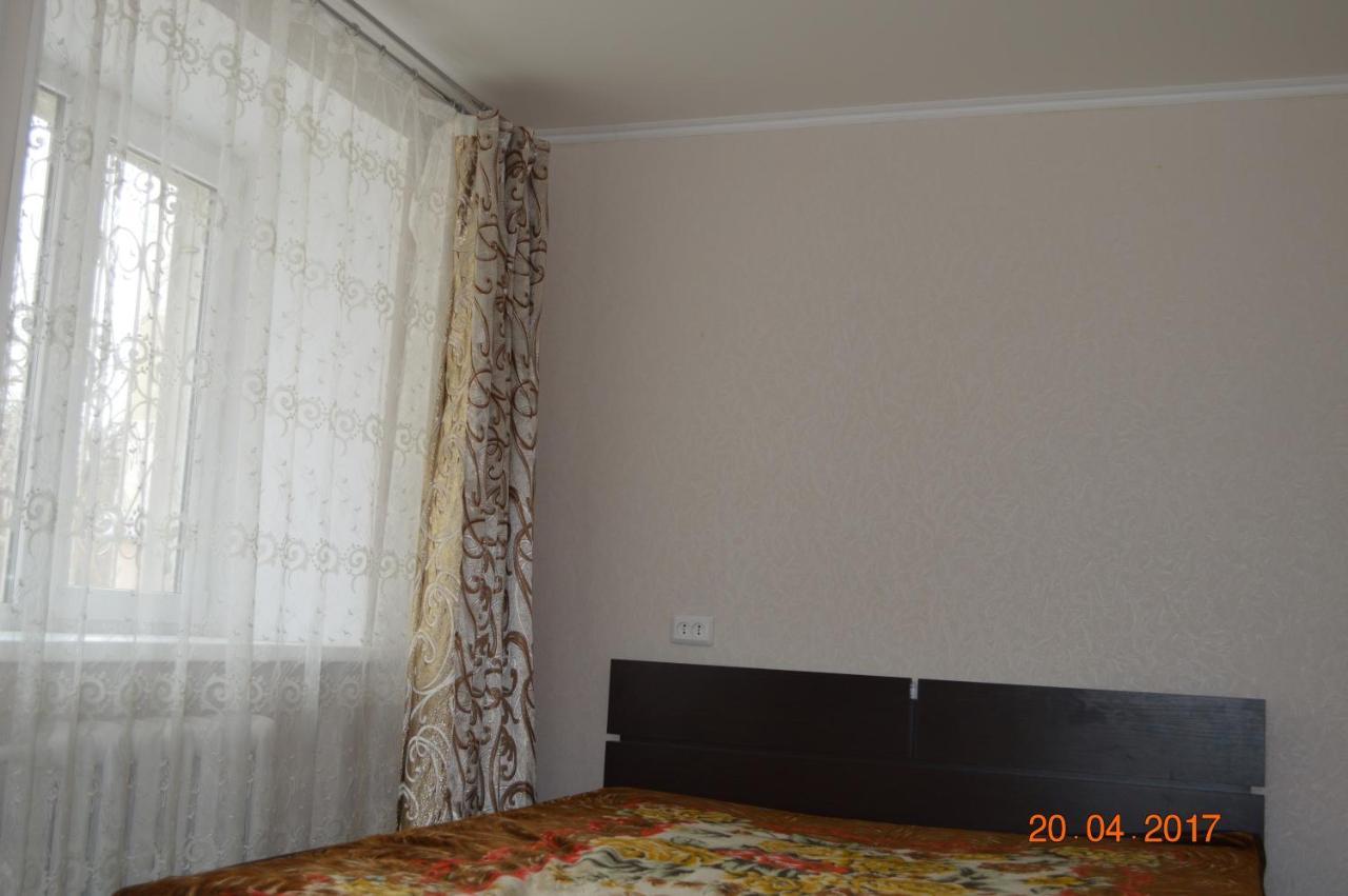 Apartments On Prospekt Oktyabrya Ufa Ngoại thất bức ảnh